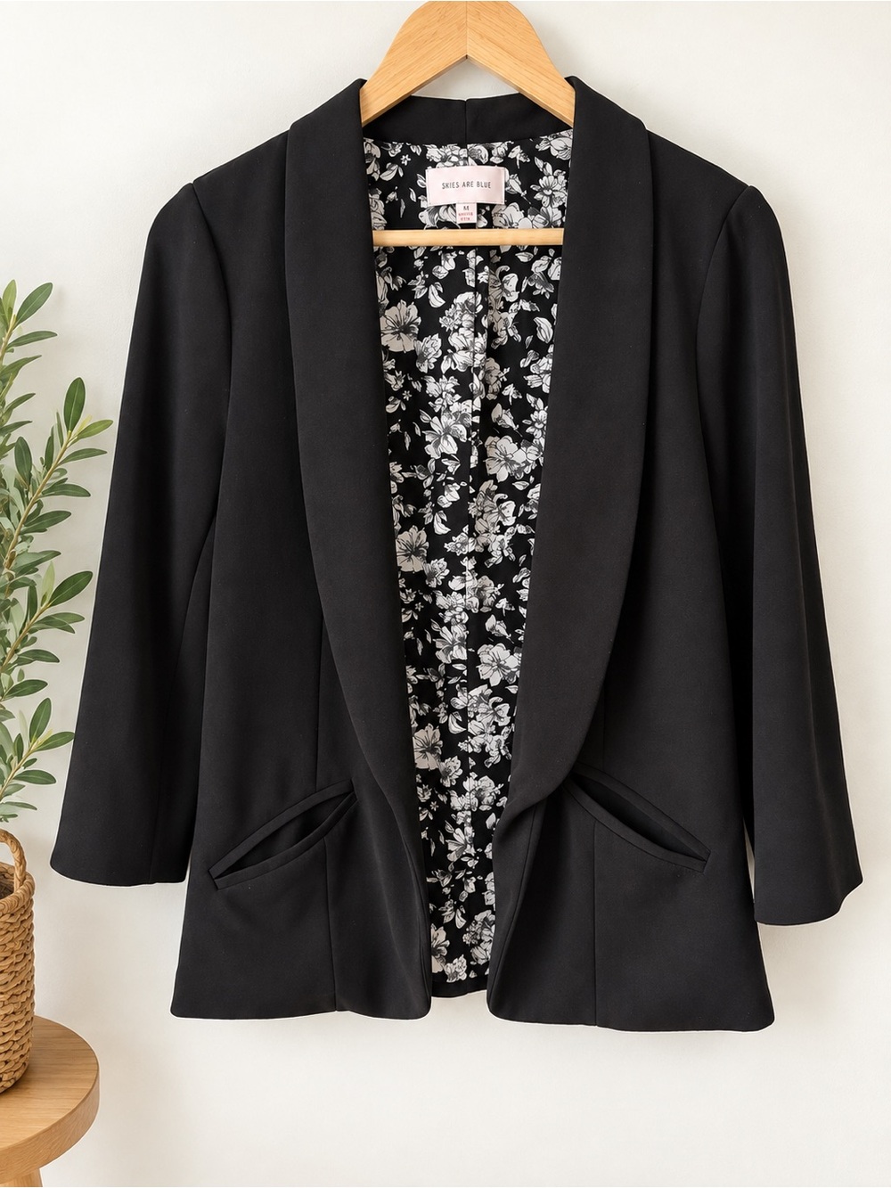Skies are Blue Hannah Modal Scuba Black Blazer Size M
